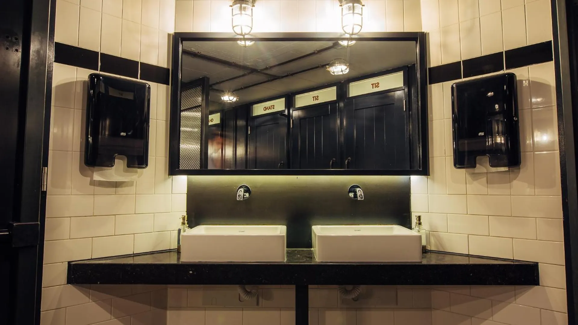 Hostel St Christophers Inn At The Winston Amsterdam