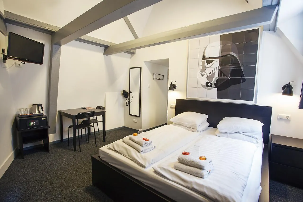 St Christophers Inn At The Winston Amsterdam Hostel