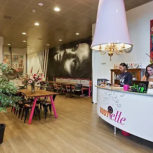 Hostel Hostelle - Women Only